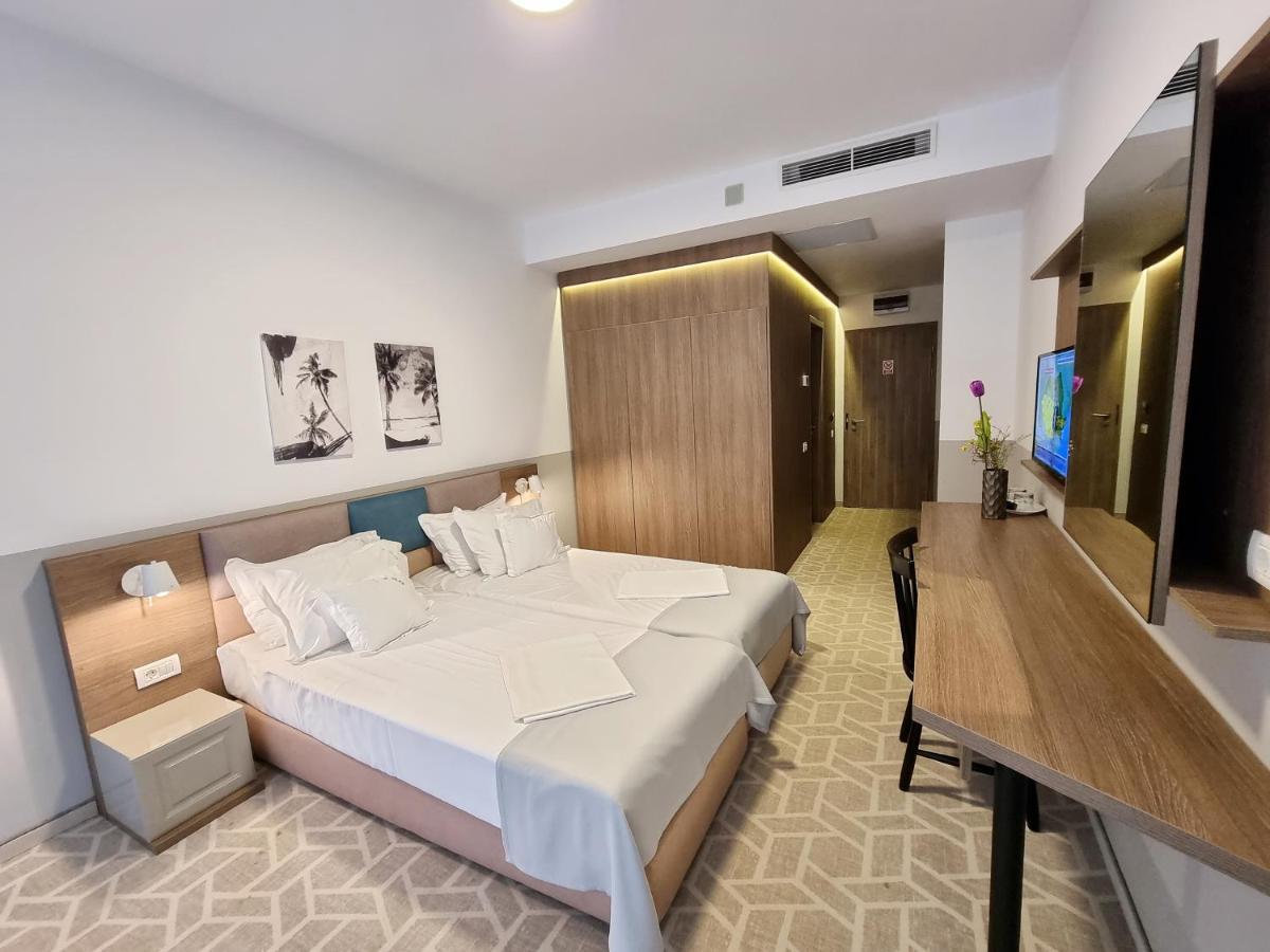 Hotel Clas Mamaia Nord Navodari Exterior photo