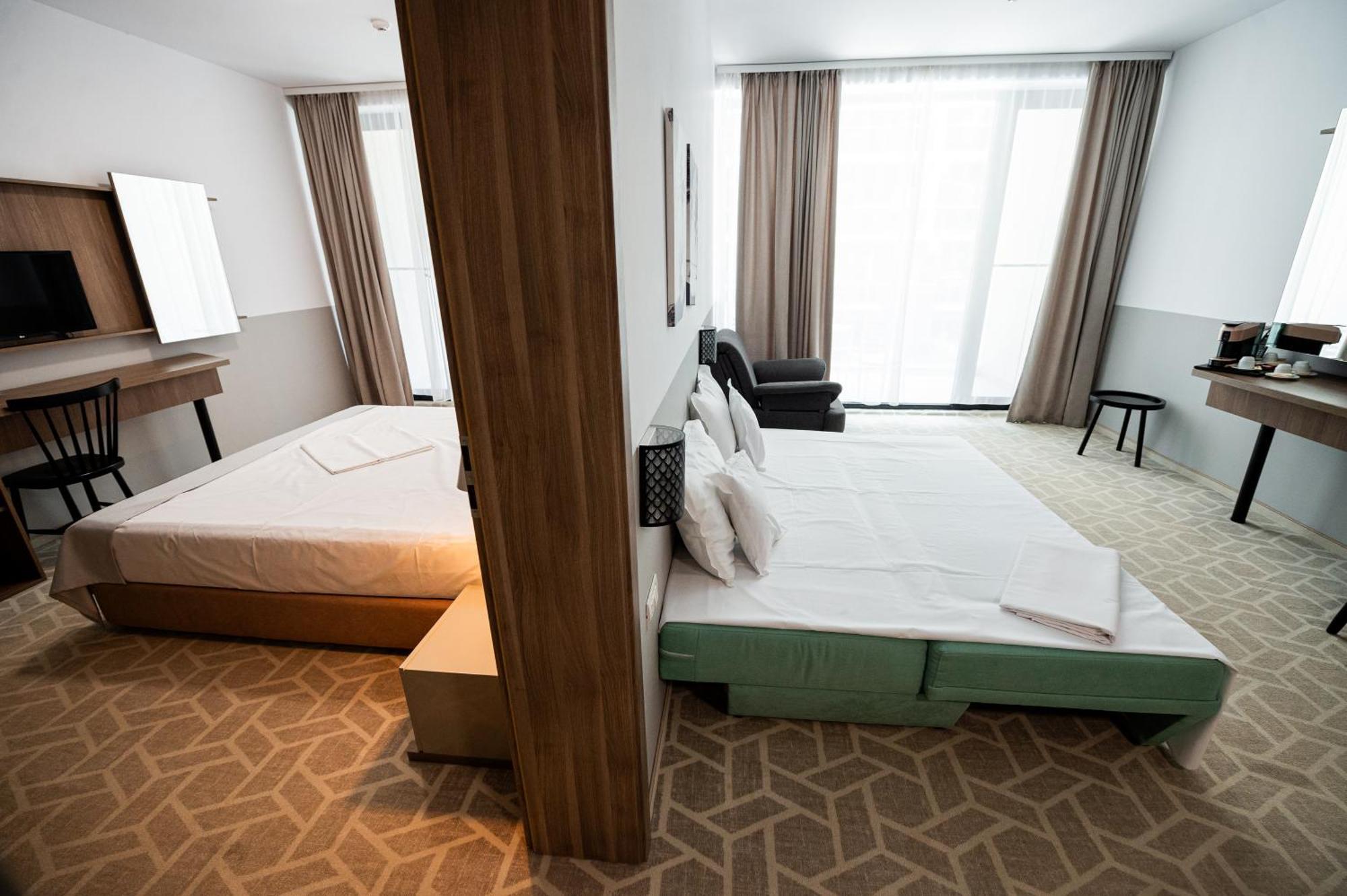 Hotel Clas Mamaia Nord Navodari Exterior photo
