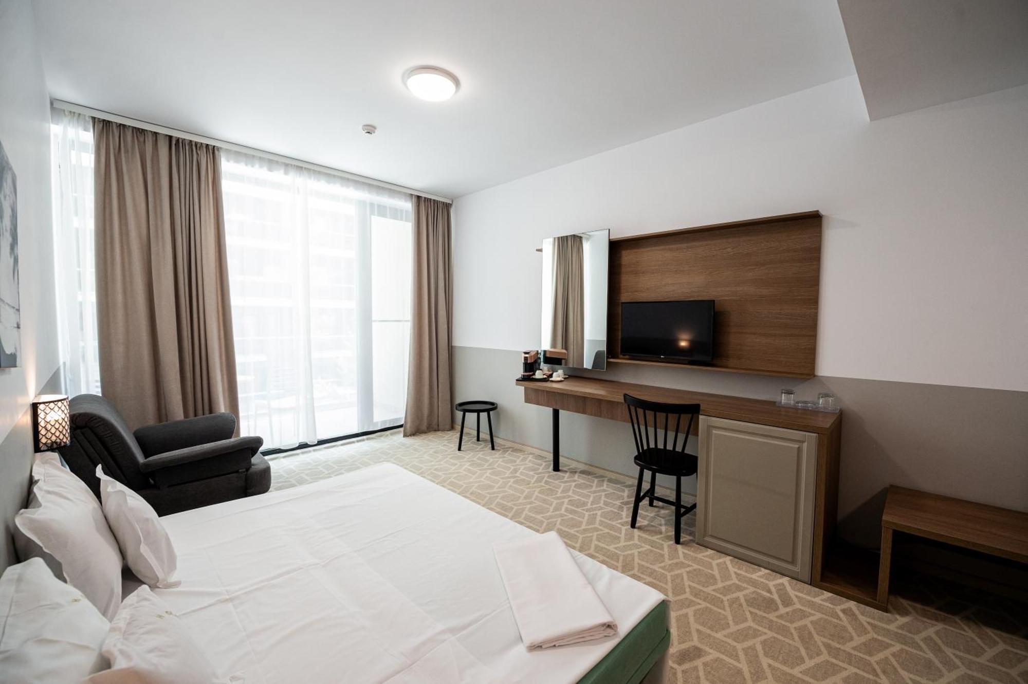Hotel Clas Mamaia Nord Navodari Exterior photo