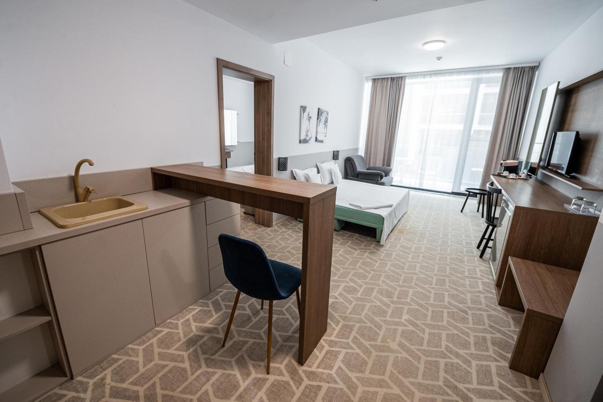 Hotel Clas Mamaia Nord Navodari Exterior photo